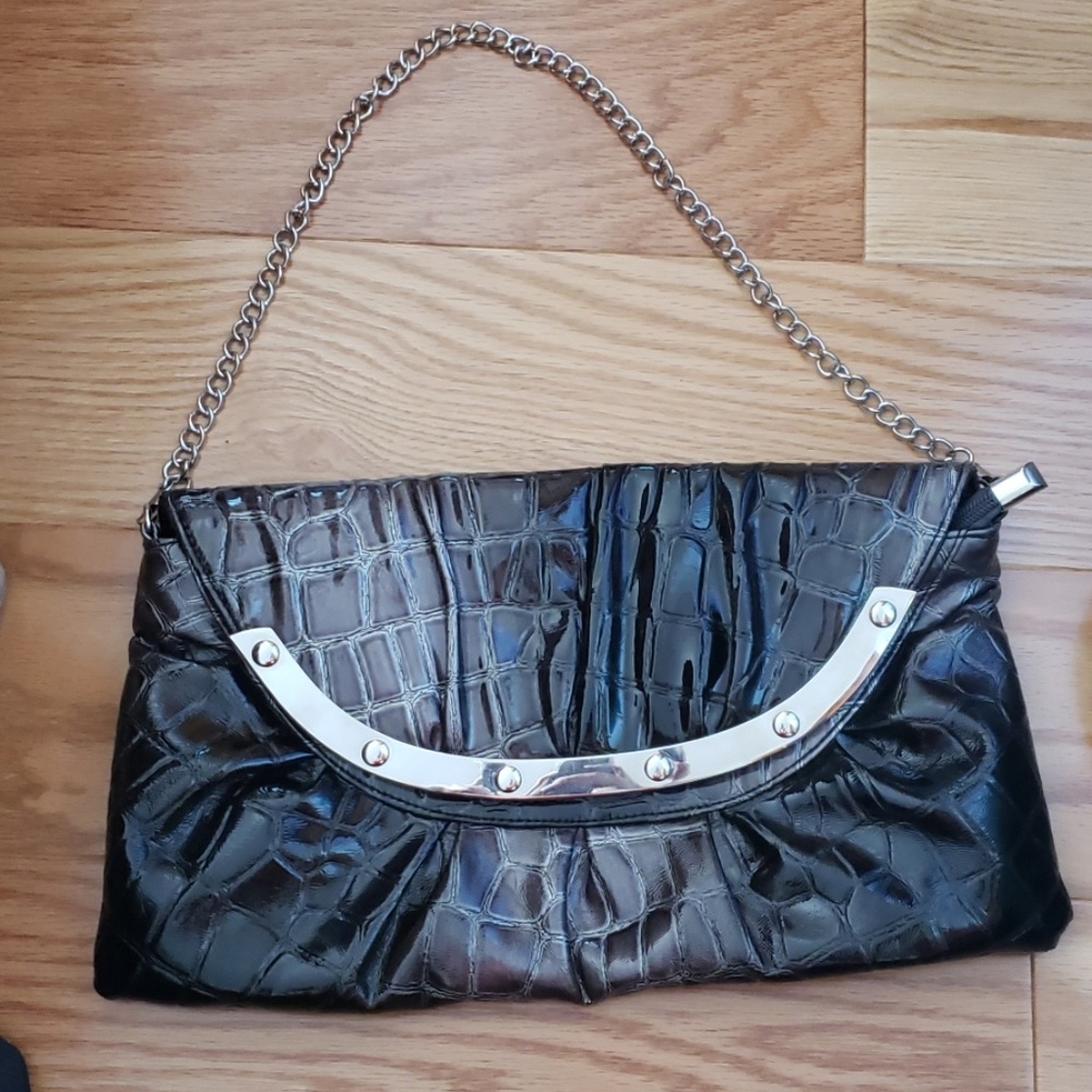 Silver/black clutch